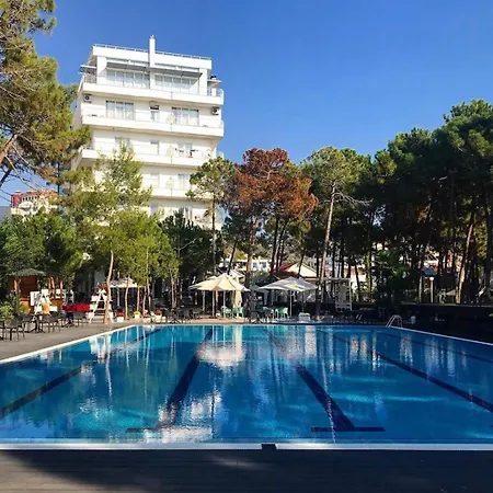 Hotel Bonita Classic & Golem (Tirana)