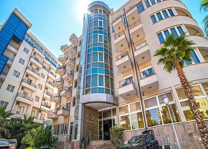 Bonita Classic & Hotel Golem (Tirana)