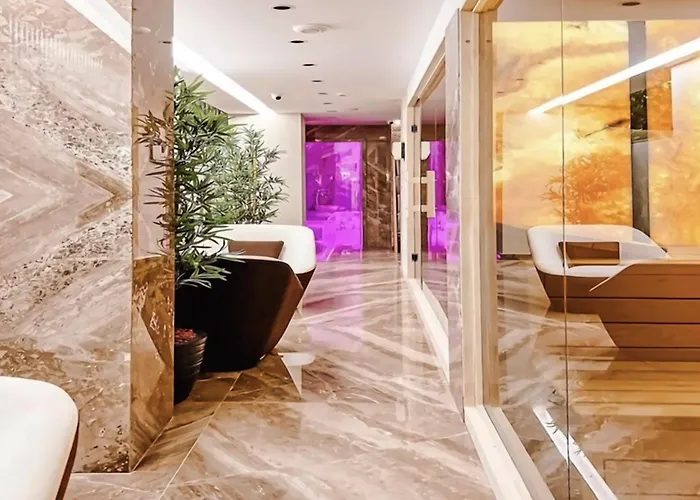 Bonita Classic & Hotel Golem (Tirana)